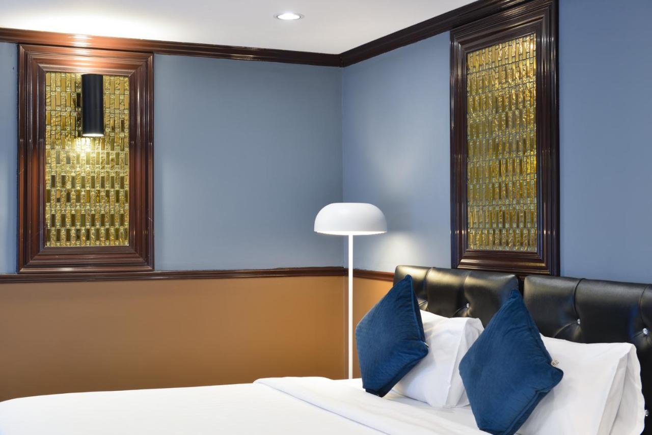 The Breton Hotel Media Банкок Екстериор снимка